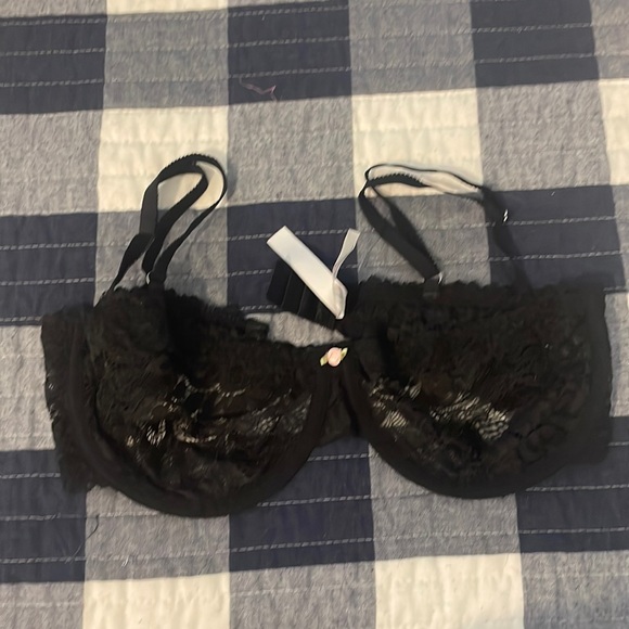 Lace bra - Picture 1 of 1